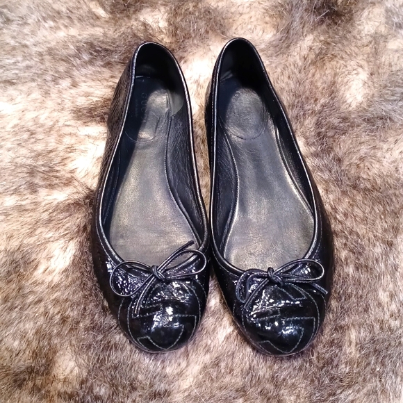 Gucci flats - Picture 1 of 16
